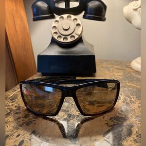 Foster Grant Sport Wrap Sunglasses in Dark Tortoise with Brown Lenses 🤓